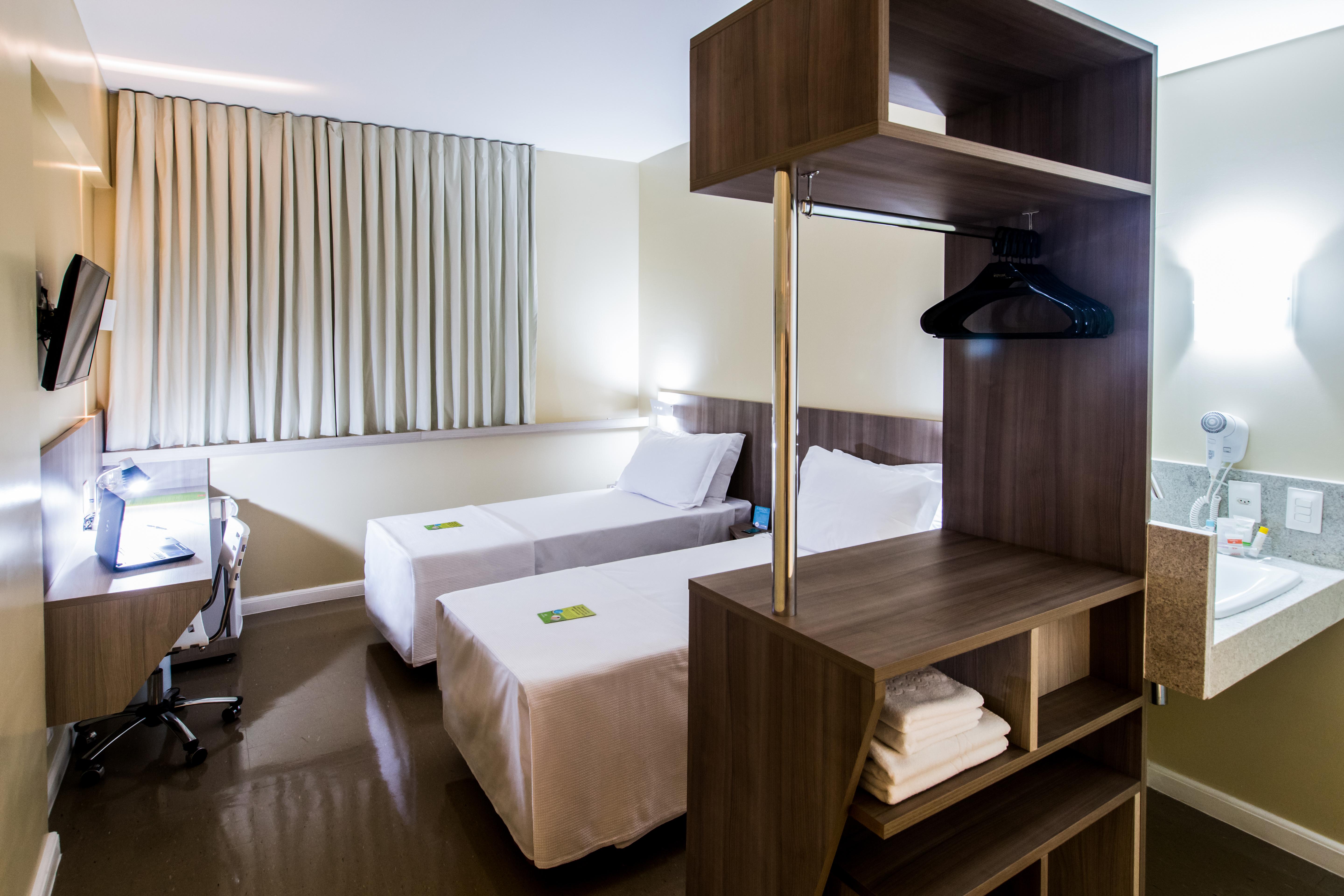 Slim Cuiaba Aeroporto Hotel Bagian luar foto